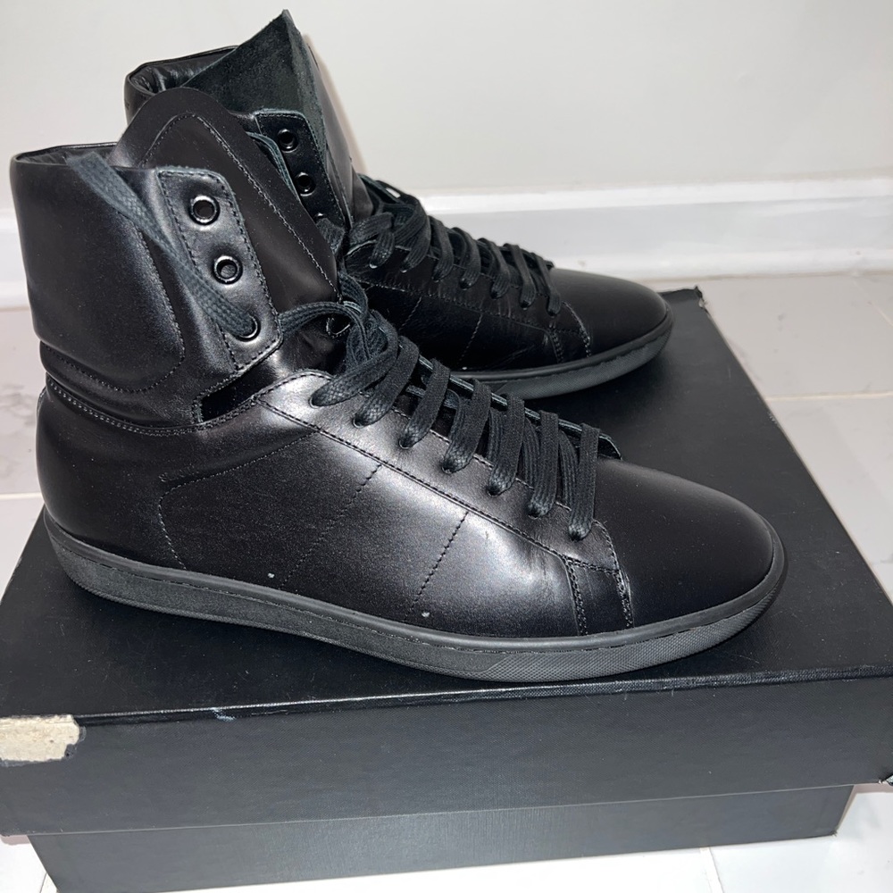 Saint Laurent hi sneakers size 42 is 9